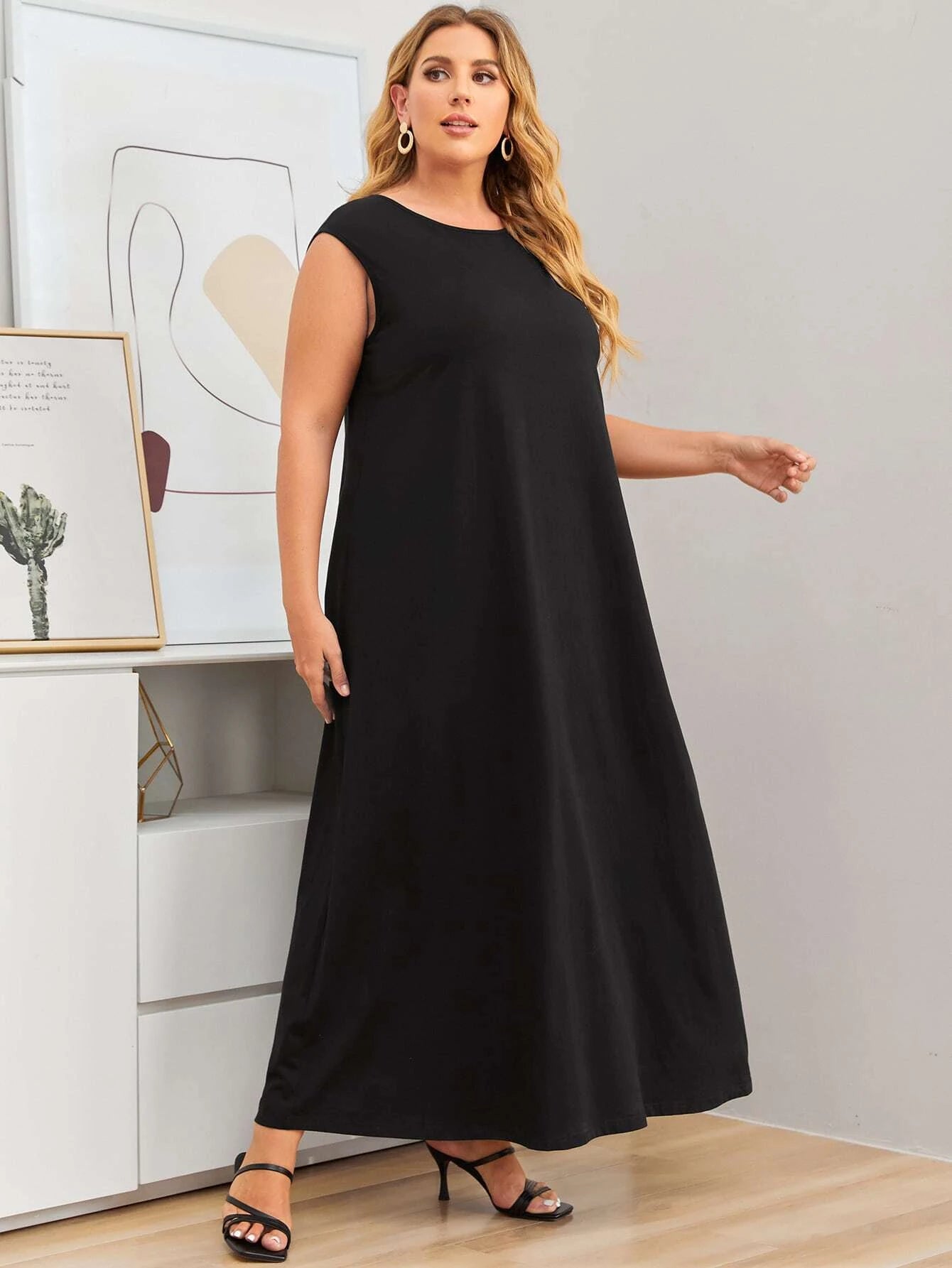 Ilga suknelė SilkySet WD0064 (L-4XL)