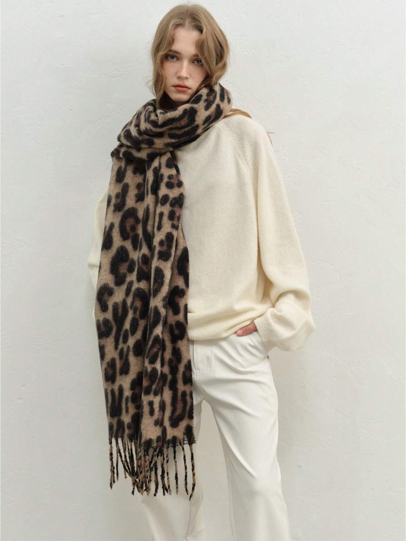 Leopardo rašto šalikas SilkySet ML0063
