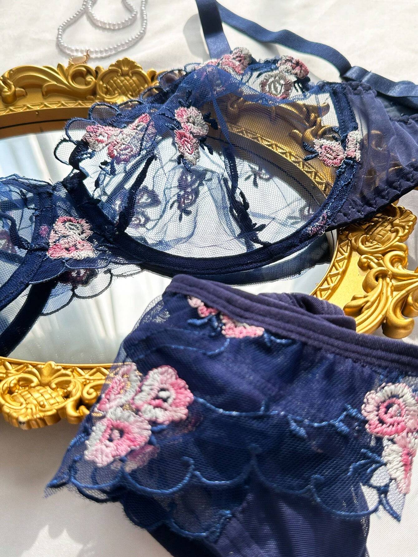 Seksualių apatinių komplektas SilkySet MA0419