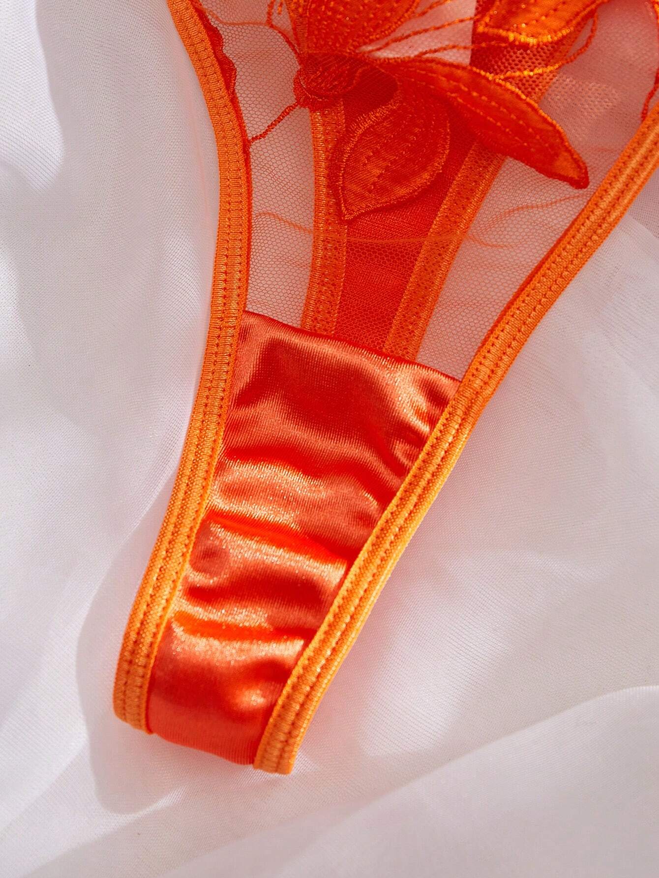 Seksualus apatinių komplektas SilkySet MA0099