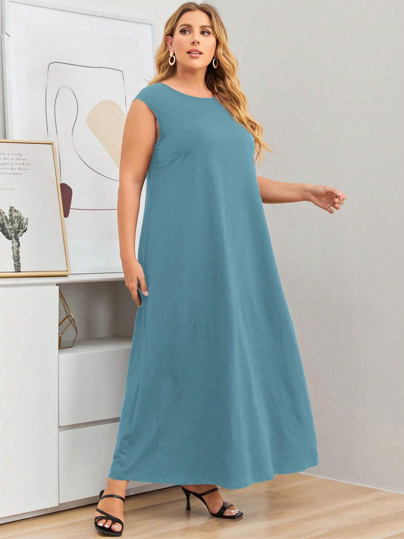 Ilga suknelė SilkySet WD0064 (L-4XL)