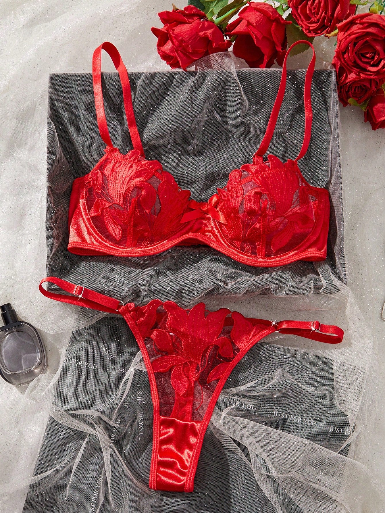 Seksualus apatinių komplektas SilkySet MA0099